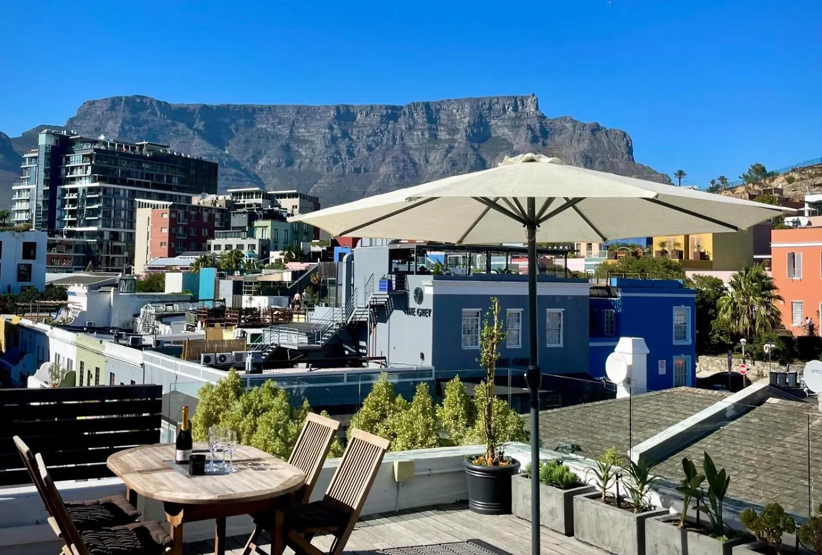 Purple House Accommodations Cape Town